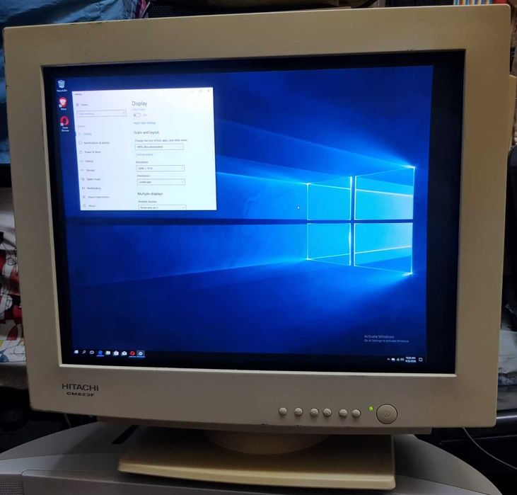 Monitor tub COMPAQ 7550/ AOC 19'' CRT 9K+ Plat (Flat) TCO2003 F1995+ 1600x1200/ 21" Hitachi CM823F QXGA 2048x1536/ IBM P77/ NOKIA MULTIGRAPH 446xPRO