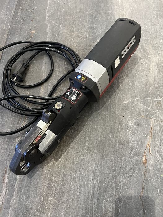 Presa sertizat Novopress Eco 301 3