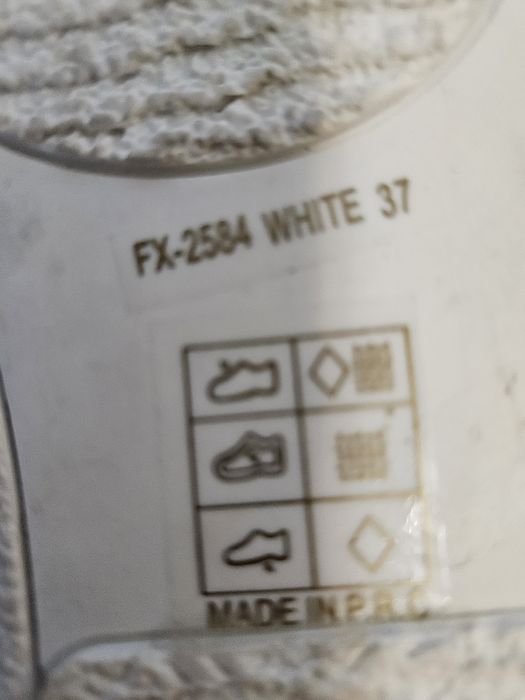 Нови бели апрески, 37н.