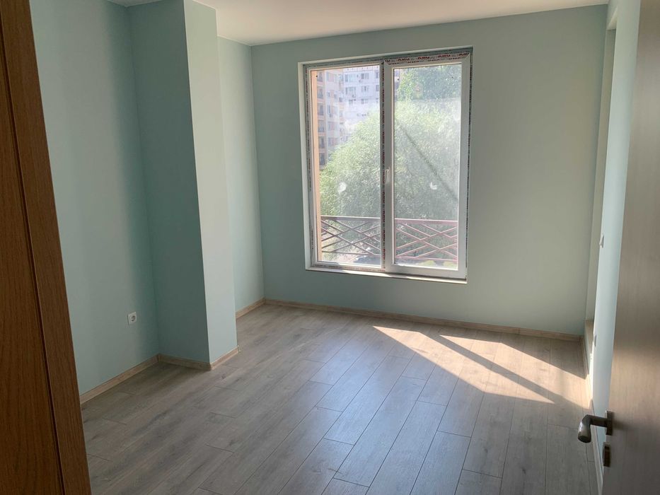 Продава се Тристаен апартамент в София, Толстой - 85 кв.м за 1059 €/кв.м - Снимка #1