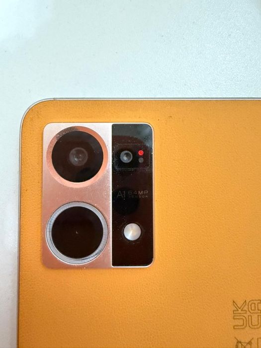 Продам OPPO Reno 7