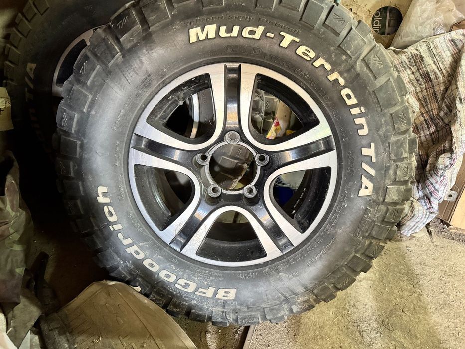 Продам комплект колёс  на16