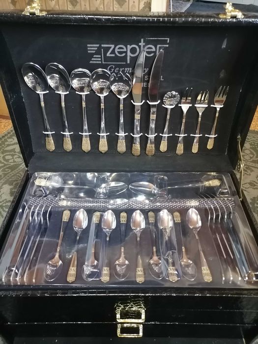 Продаю столовый набор Zepter