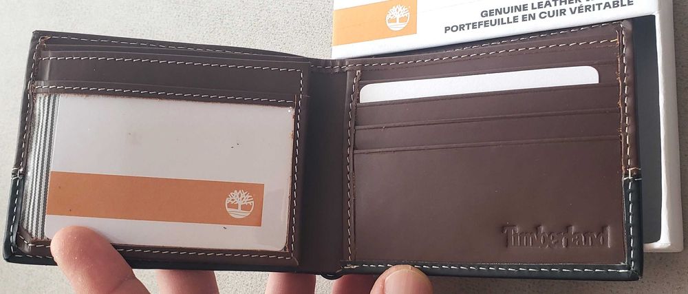Нов, мъжки портфейл Timberland