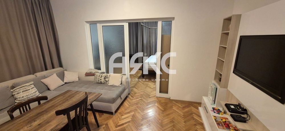 Тристаен обзаведен апартамент под наем в кв. Лозенец до МЕТРОСТАНЦИЯ