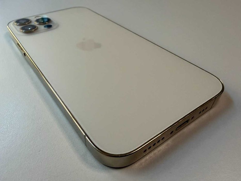  Apple / iPhone 12 Pro 128 Gb / Gold / 86% Acumulator