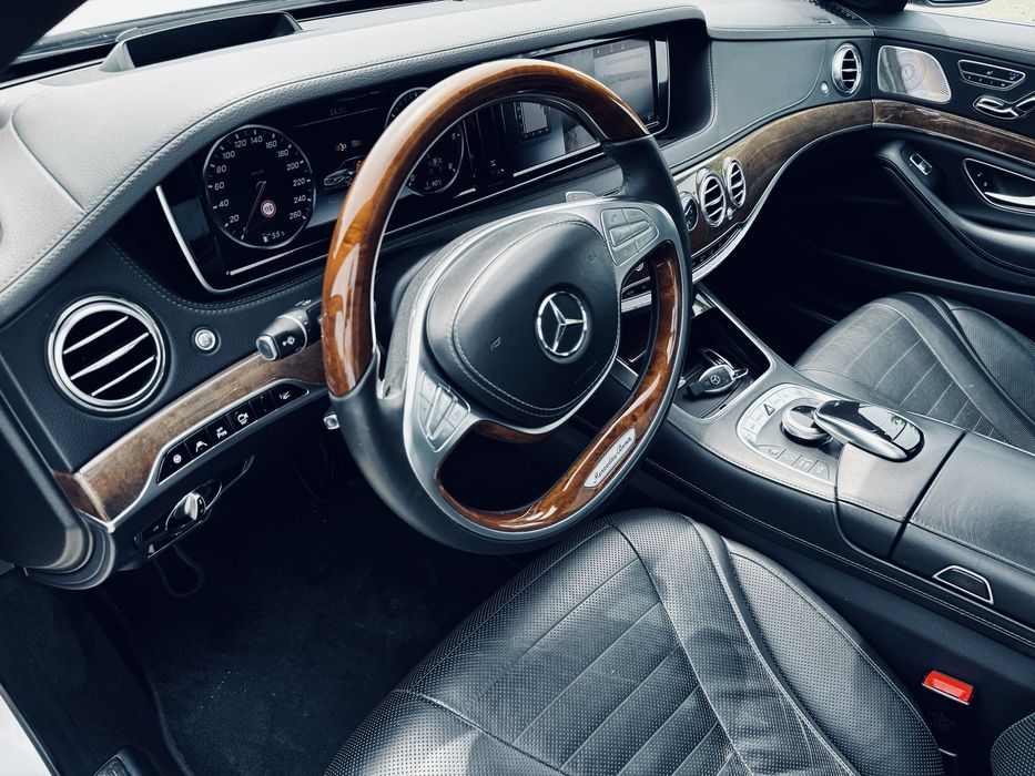 Mercedes 350d, 4Matic, Burmster, Head Up, Softclose, Airmatic, 360