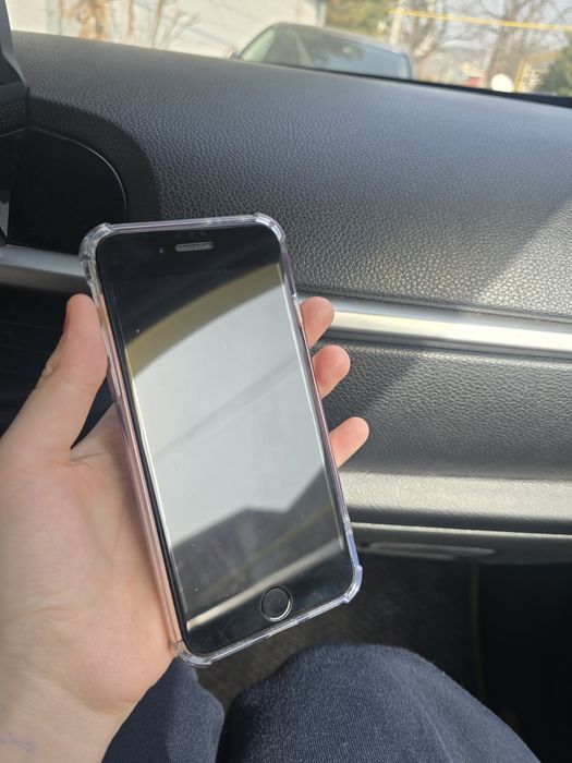 IPhone SE 2поколения 2022гг