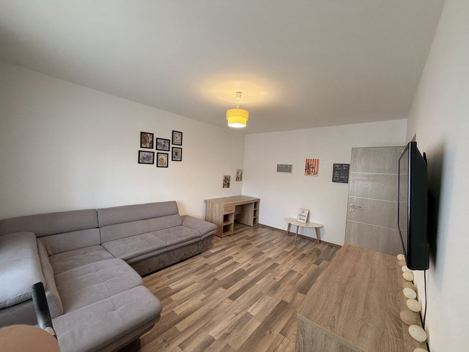 PF  ofer spre inchiriere apartament cu 2 camere decomandat in Valea Lupului