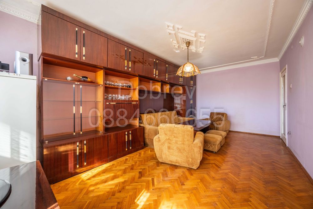 Продава се Многостаен апартамент в Варна, Левски - 140 кв.м за 1020 €/кв.м - Снимка #1