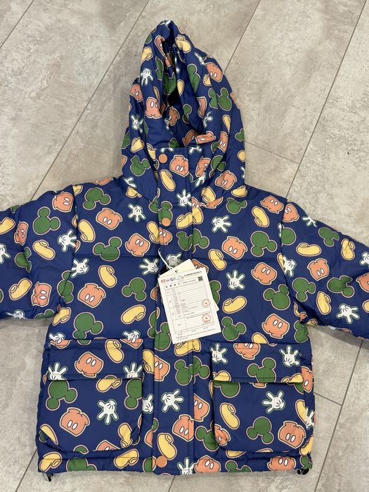 Продам детскую куртку .Размер 110