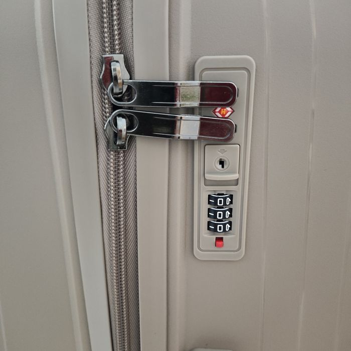 Чемоданы гелевые