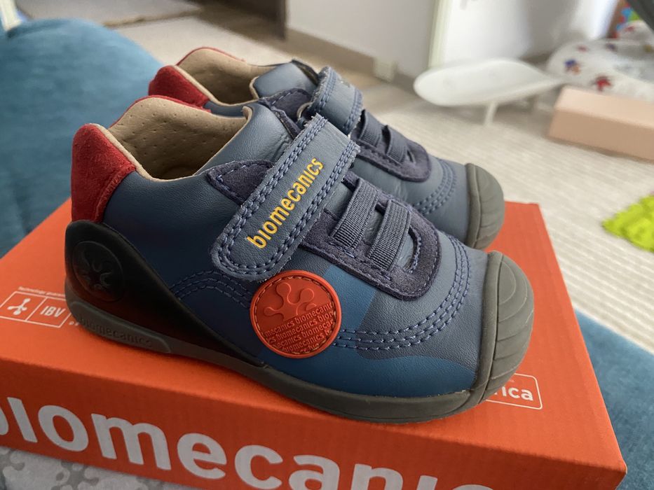 Pantofi Biomecanics, masura 22