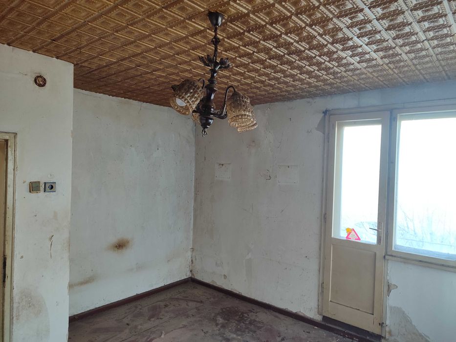 Продава се Етаж от къща в Варна, Цветен квартал - 60 кв.м за 1817 €/кв.м - Снимка #3