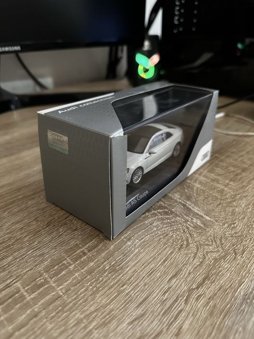 Macheta auto Audi A5 Coupe 2017, Glacier White, 1:43 Iscale Originala