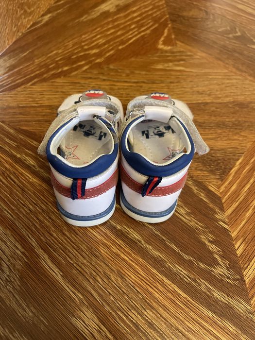 Детская обувь