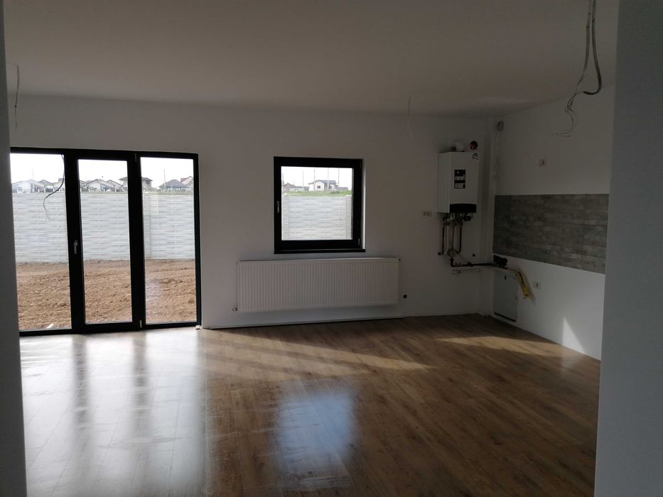 Casa 4 camere, la pret de apartament, rate la dezvoltator, (gaze, apa