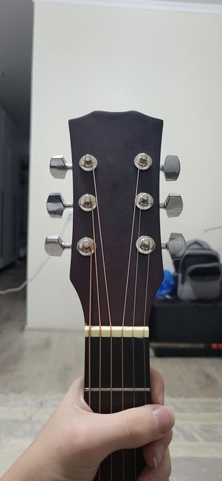 Гитара акустическая