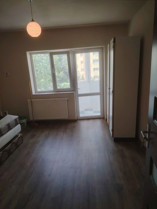 Inchiriez garsoniera complet renovata