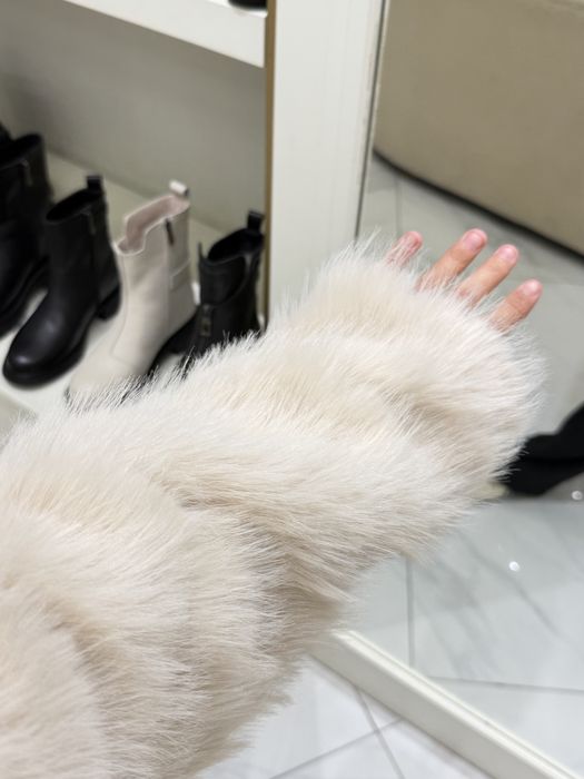 Шуба бежевая женская