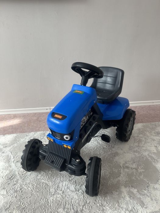 Синий трактор