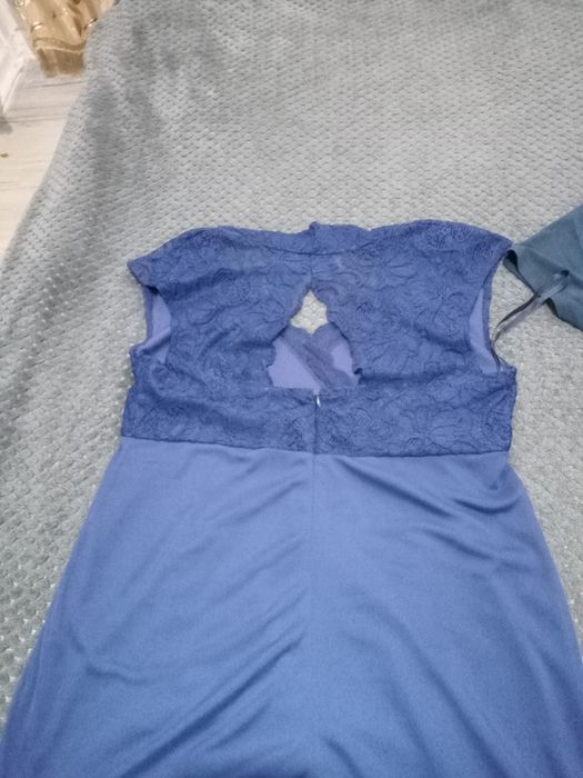 Продам женские платья