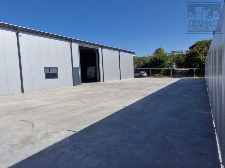 Склад под наем на главен път София - Варна