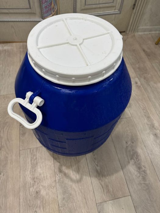 Продаю хороший  бочок для воды