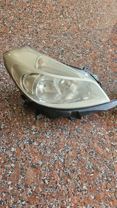 Оригинални Фарове за RENAULT 3