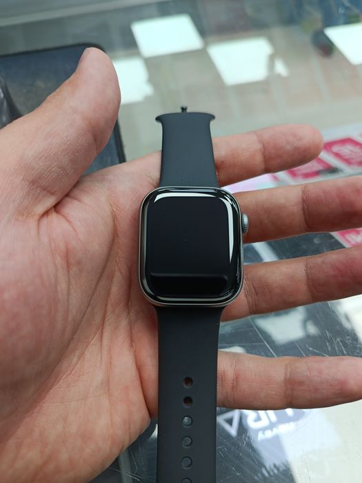 Продам б у iwatch 11/42mm grey как новые 100% емкость