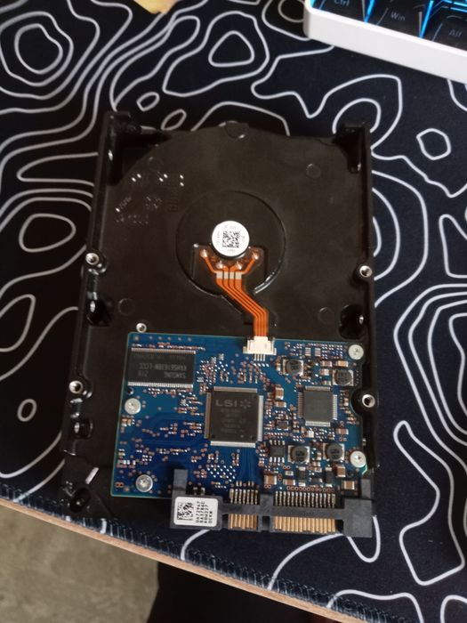 продам диск D hitachi