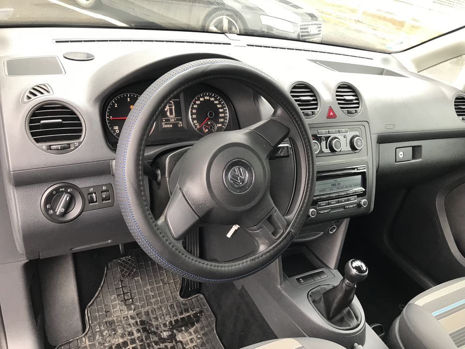 Vand Volkswagen Caddy 2.0 cp140 7 locuri