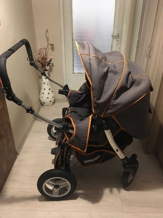 Продавам запазена количка за близнаци ZEKIWA