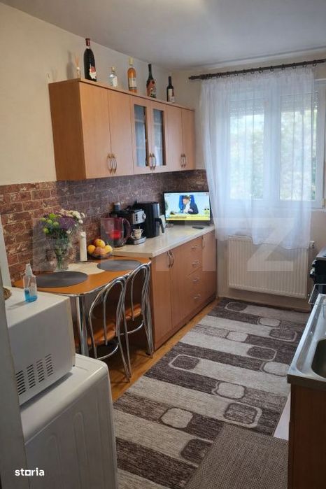 Apartament 2 camere, etaj 1, complet renovat si mobilat – gata de mu