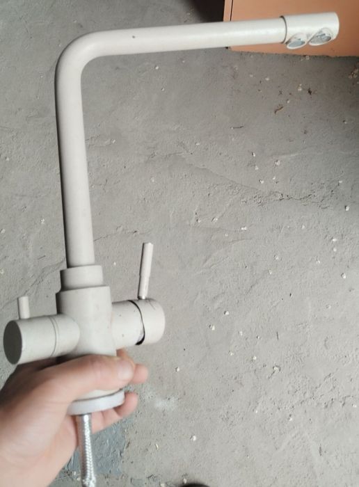 Продам кухонную мойку