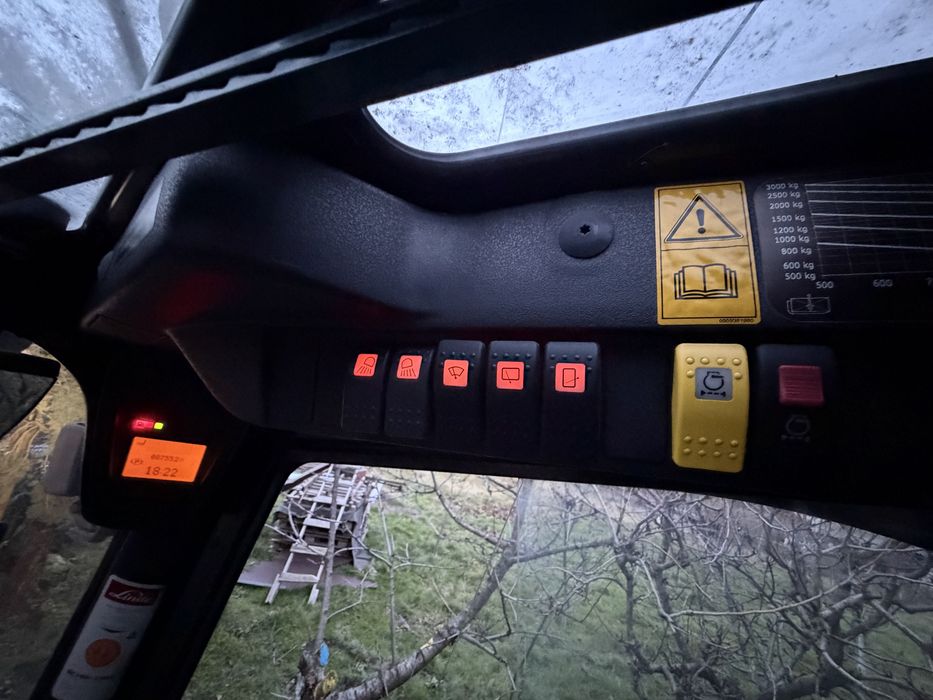 Мотокар Linde H30D-01 – Дизелов, Триплекс, 3000 кг