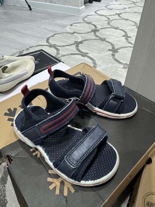 Продается Детская обувь