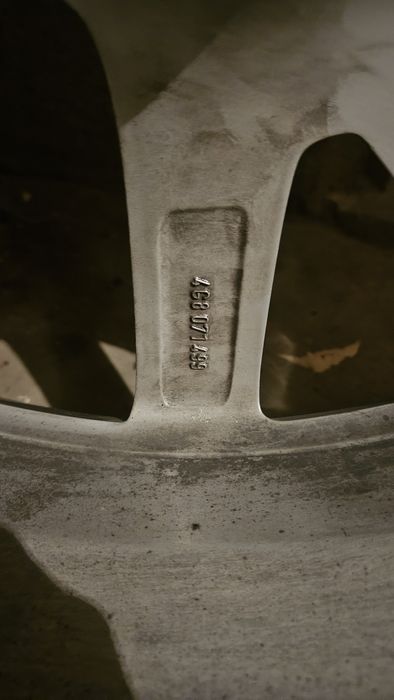 Продавам джанти 19 цола със зимни гуми от Ауди А7