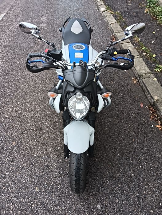 Suzuki gladius 650 ABS