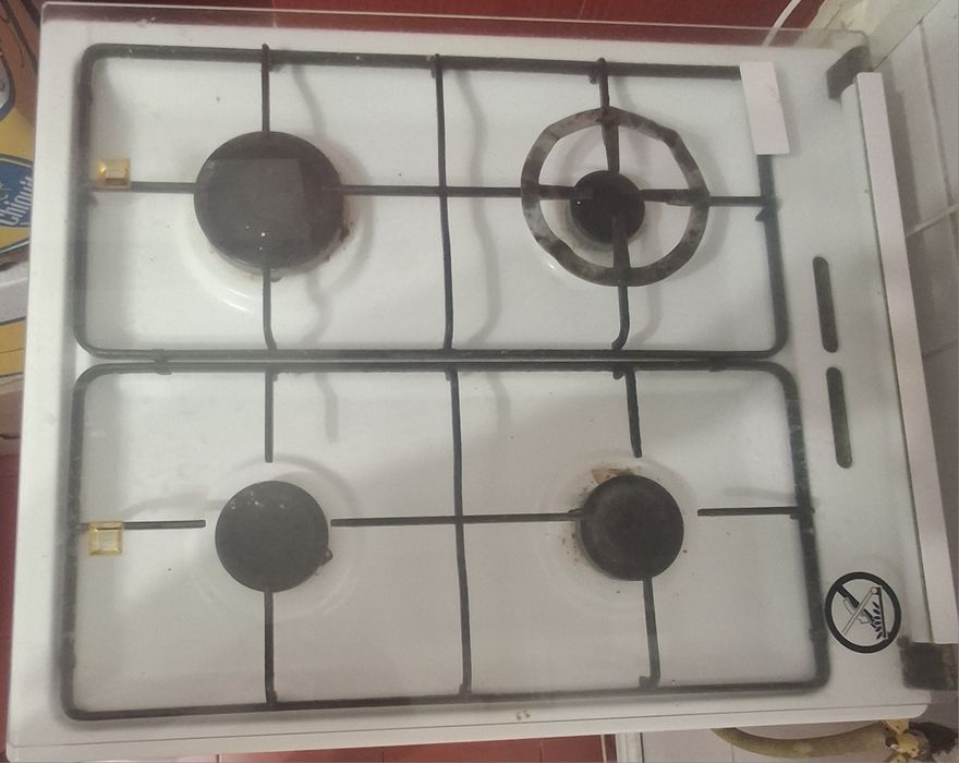 Aragaz zanussi 300 ron    Hota 150