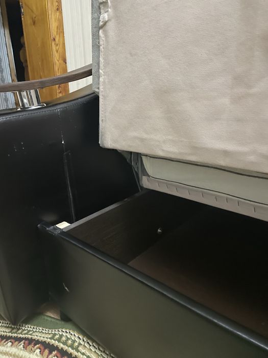 Продам диван б/у