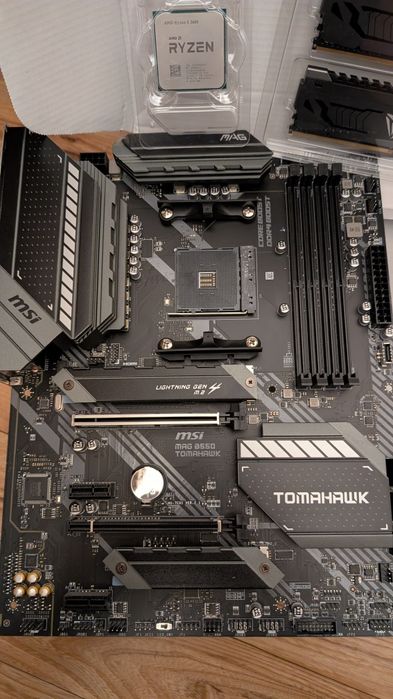 Ryzen 5 3600 + MSI B550 Tomahawk + 16 GB DDR4 Patriot Viper Steel