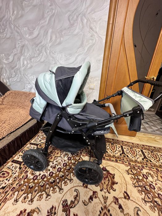 Продам детскую коляску