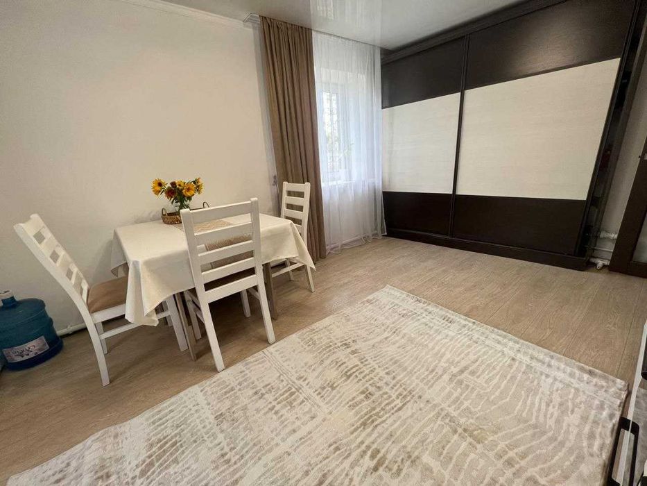 Продается часть дома в центре города !