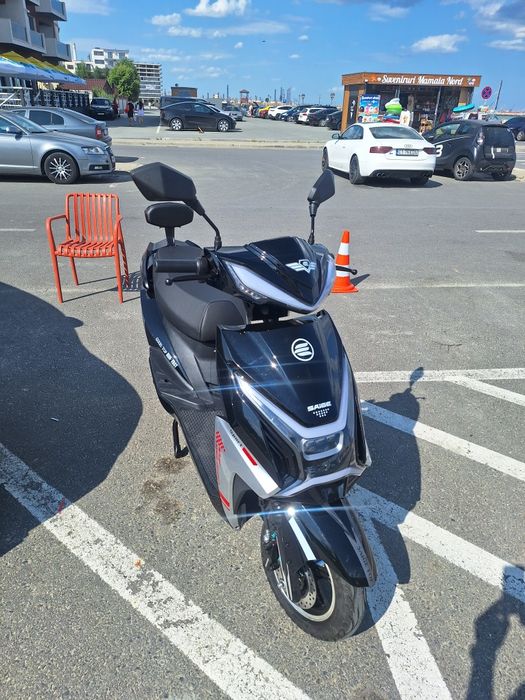 Vând scuter electric Saige