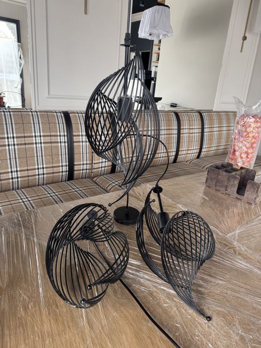 Продам люстры металлическая