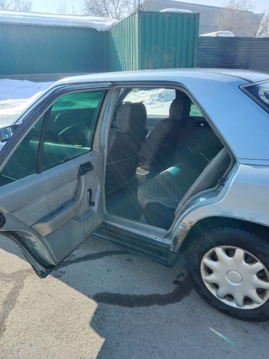 продам машину mercedes benz