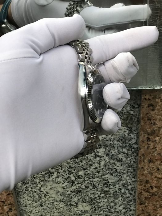 Rolex soati sotiladi