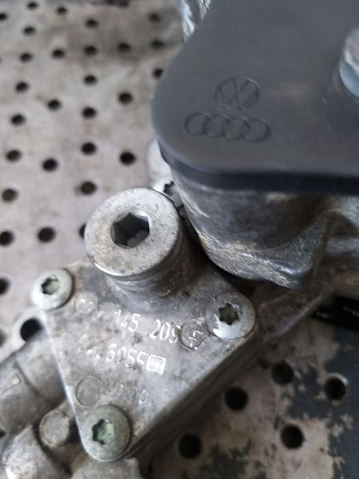 Pompa vacuum 1.9 tdi vw touran 1t 038145215 038145209f