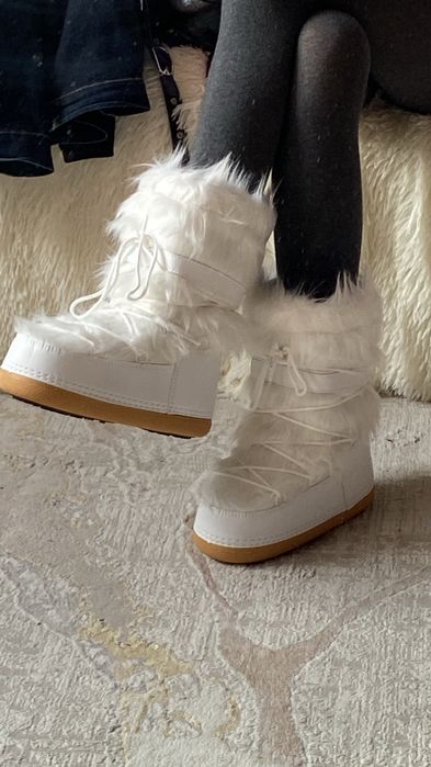 продам зимнюю обувь луноходы moon boot